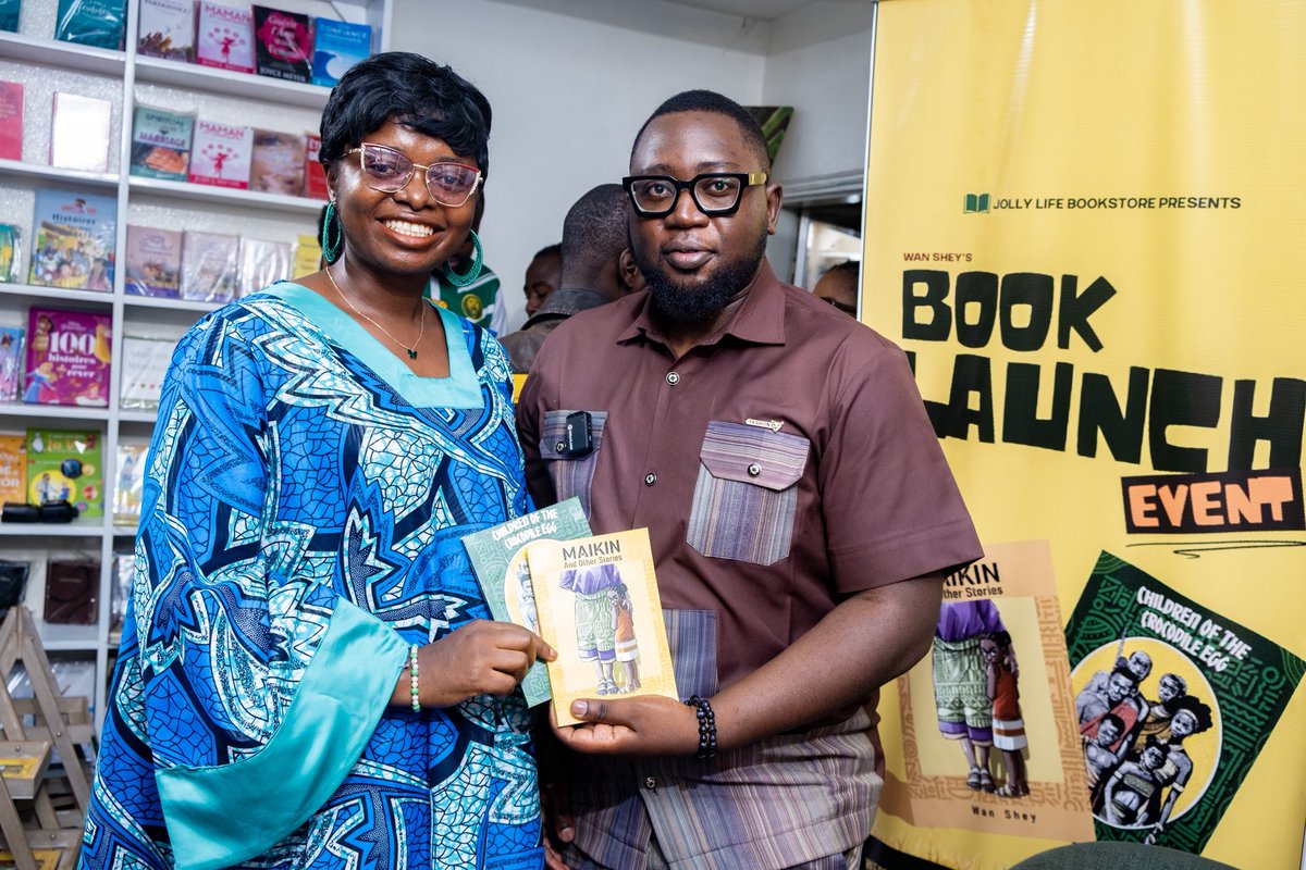 To my friends and supporters,

To these amazing people who attended, participated and bought copies of my books, I appreciate you. They say it takes a village to raise a child, I am happy to be part of your village .

African Literature continua! ✊🏾✊🏾✊🏾
