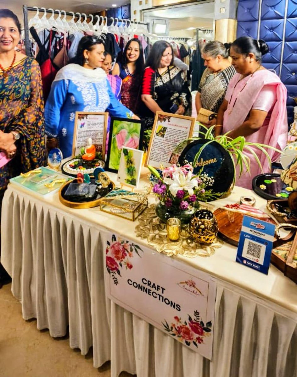 IaSouthern's tweet image. "स्वावलंबन से सशक्तिकरण"
The Ensemble Exhibition – organised at #TheResidencyClubPune was visited by Regional Vice President #AWWA , Mrs. Punita Jain.
In the exhibition, AWWA proudly showcased their talent of the Entrepreneurs through a dedicated corner of Dakshini Darpan : an…
