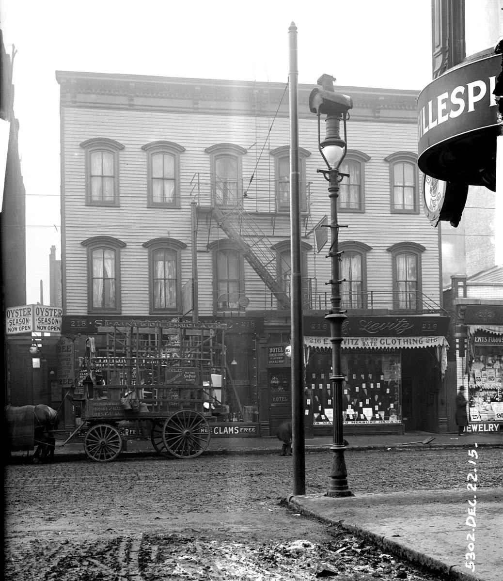 MWRDGC's tweet image. 📷 The northeast corner of Halsted and Quincy on December 22, 1915.
📣 Join our next virtual tour on August 7 at 2 p.m. to learn how the #MWRD protects public health and the environment by treating #wastewater for Chicago and 128 suburban communities ⬇️
mwrd.org/education/tour…