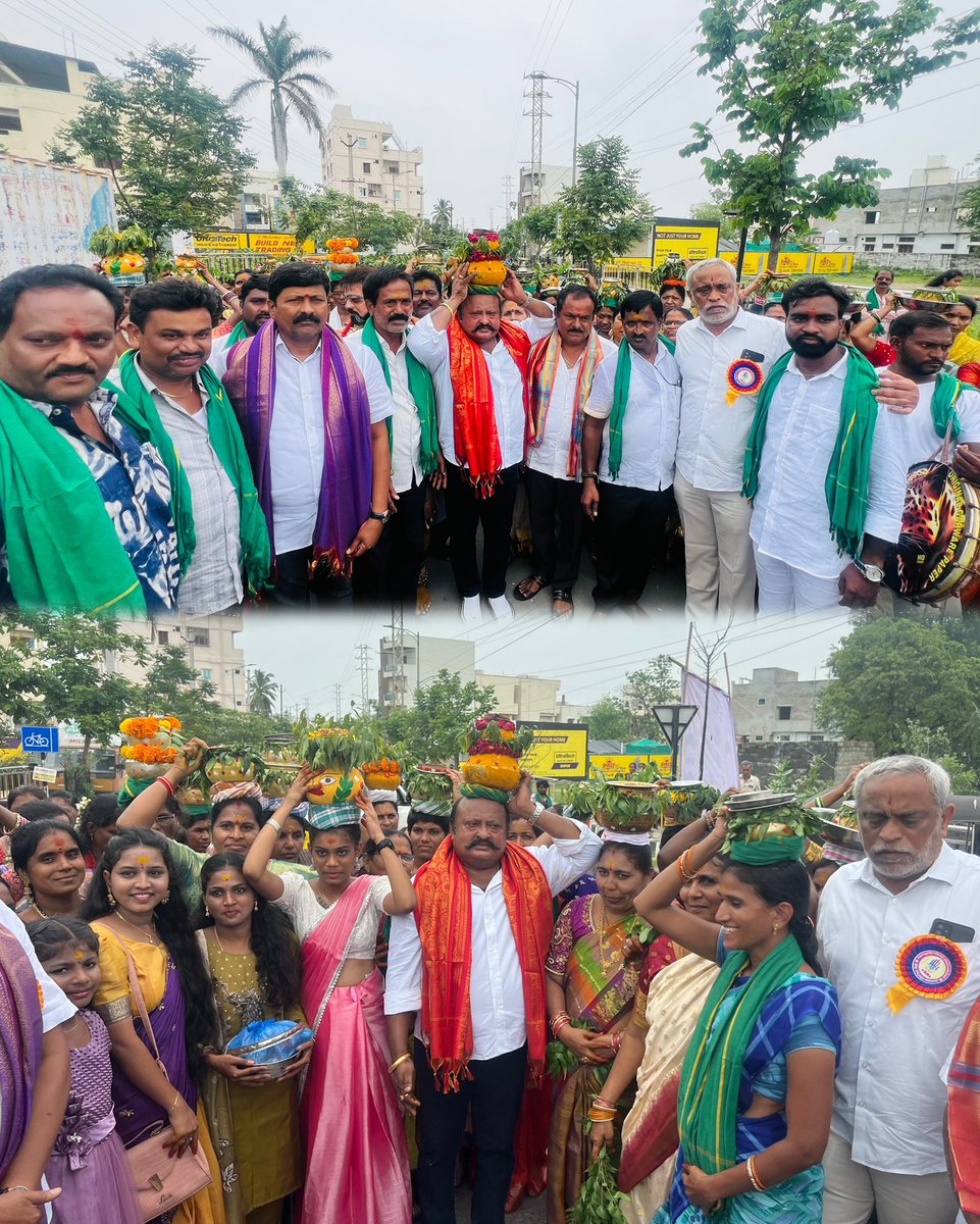 GangulaBRS's tweet image. ఆషాడ మాసం పురస్కరించుకొని నగరంలోని  పలు ప్రాంతాల్లో నిర్వహించిన బోనాల వేడుకల్లో పాల్గొనడం జరిగింది.

#Bonalu2025