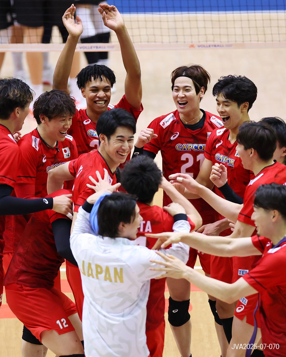 ASICS_JP's tweet image. 【Congrats!!】
#バレーボール男子日本代表
予選ラウンドを勝ち抜き、次のステージへと駒を進めた。
ここからが本番。世界の頂へ🔥
@JVA_Volleyball
#ASICSvolleyball