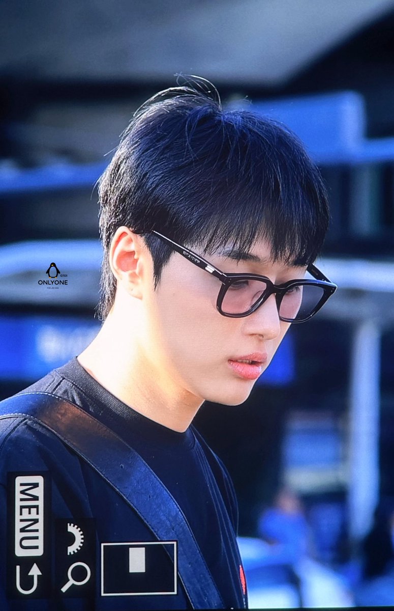 📸 ²⁵⁰⁷²⁰

[#재한] ᴾᴿᴱⱽᴵᴱᵂ

ICN ✈️ airport 

#OX_N #오엑스엔 
#OMEGA_X #오메가엑스 
#JAEHAN
#내우주_김재한