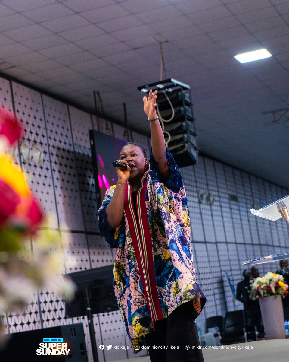 dcikeja's tweet image. Minister Sunmisola Agbebi @sunmisola_agbeb ushering us into deep throne room worship, a moment soaked in the tangible presence of God.
God is not just real, He’s present.
#worship
#sunmisolaagbebi
#mainlandcombinedservice
#DCService