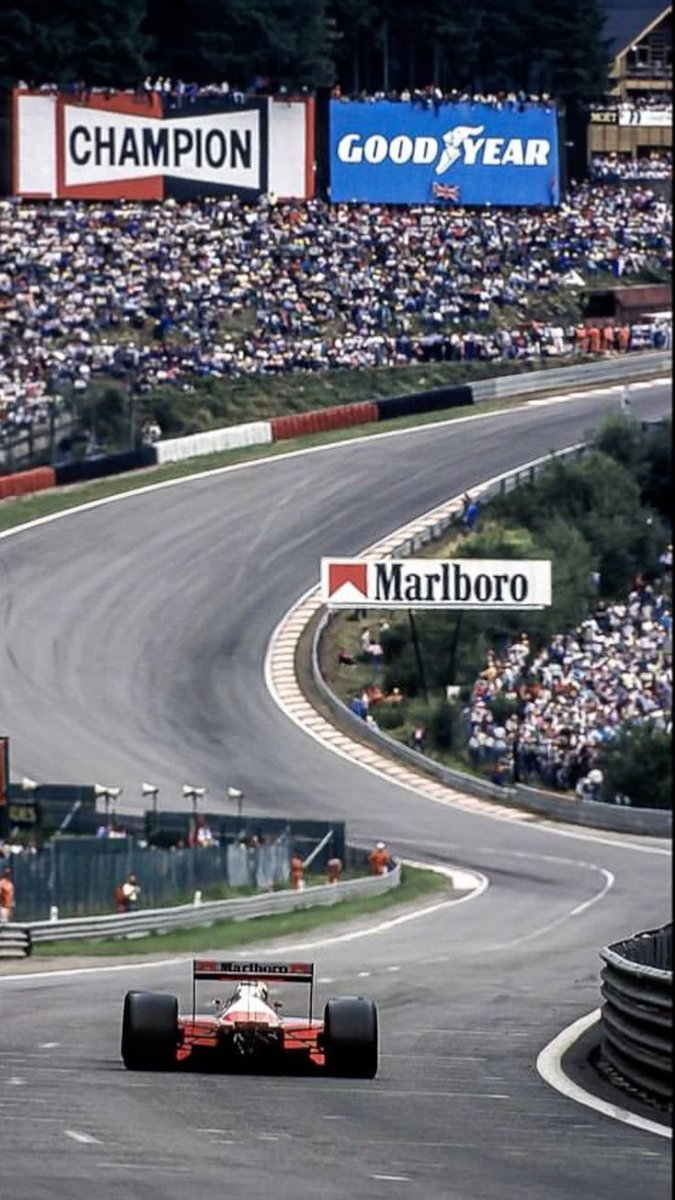 sennatheking's tweet image. The most iconic #F1 pic of all time
Senna - Spa 1988
#BelgianGP