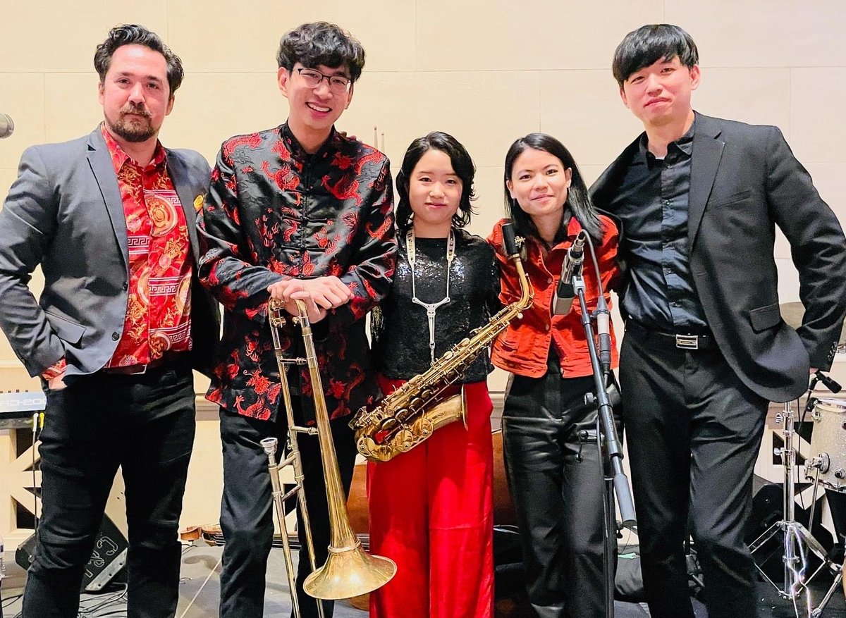 HIGHRESAUDIO (@highresaudio) on Twitter photo Review: Peter Lin & AAIP Jazz Collective – Identity
Jazz trombonist and producer Peter Lin and his AAPI Jazz Collective, the collective of Asian American Pacific Islanders founded in 2019, have unveiled their new album Identity. On it, they explore the landscape of jazz from its Review: Peter Lin & AAIP Jazz Collective – Identity
Jazz trombonist and producer Peter Lin and his AAPI Jazz Collective, the collective of Asian American Pacific Islanders founded in 2019, have unveiled their new album Identity. On it, they explore the landscape of jazz from its