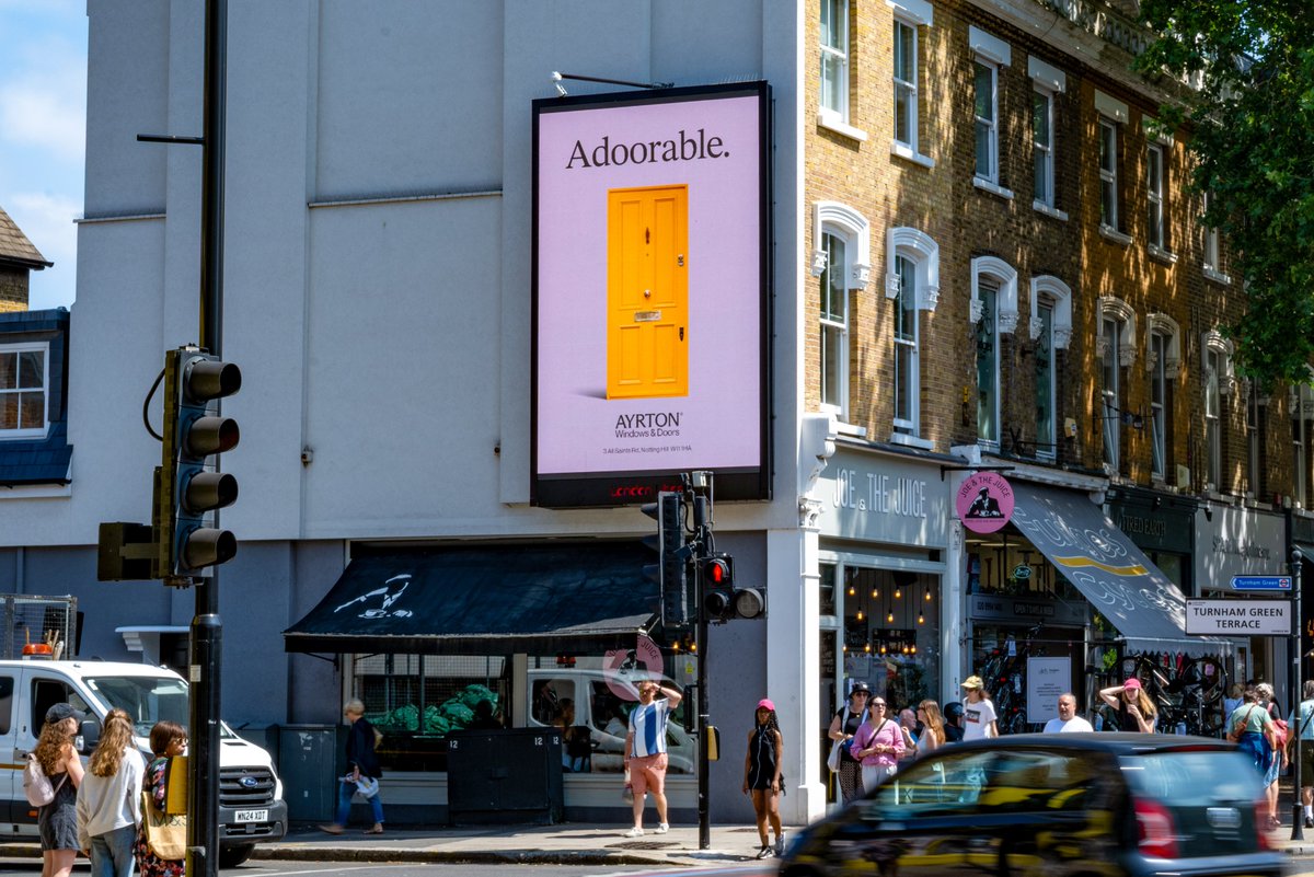 OutofhomeP's tweet image. "Adoorable"
.
@AyrtonBespoke
.
#londonlitesdooh
.
#ooh #outofhome #advertising #oohmedia #oohadvertising #advertisingphotography