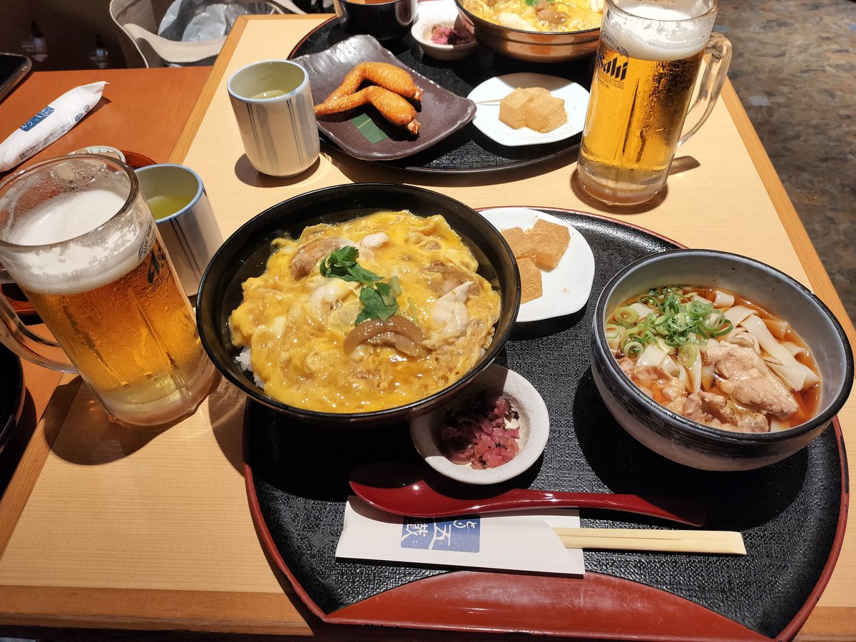 magusofthemoon1's tweet image. ひつまぶし、名古屋コーチン親子丼、きしめん、手羽先、味噌カツ、味噌煮込みうどんとこの3日間でほぼほぼ名古屋飯の有名どころは行けた気がします☺
DAC東北、DAC東京、DAC大阪、DAC北海道には行ったことがあるので今回参加したDAC愛知を最後にDACはコンプリートできましたかね。