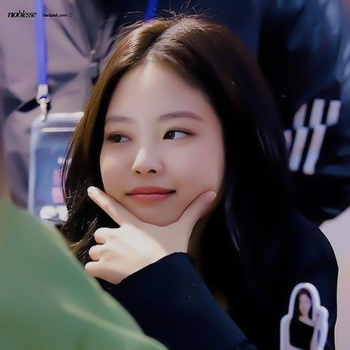 slquirt's tweet photo. Coba mau liat dong menurut kalian aku orang nya gimanaa https://t.co/ySwmqvM4Ft