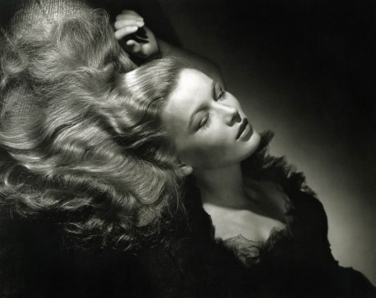 Veronica Lake photographed by George Hurrell, 1941