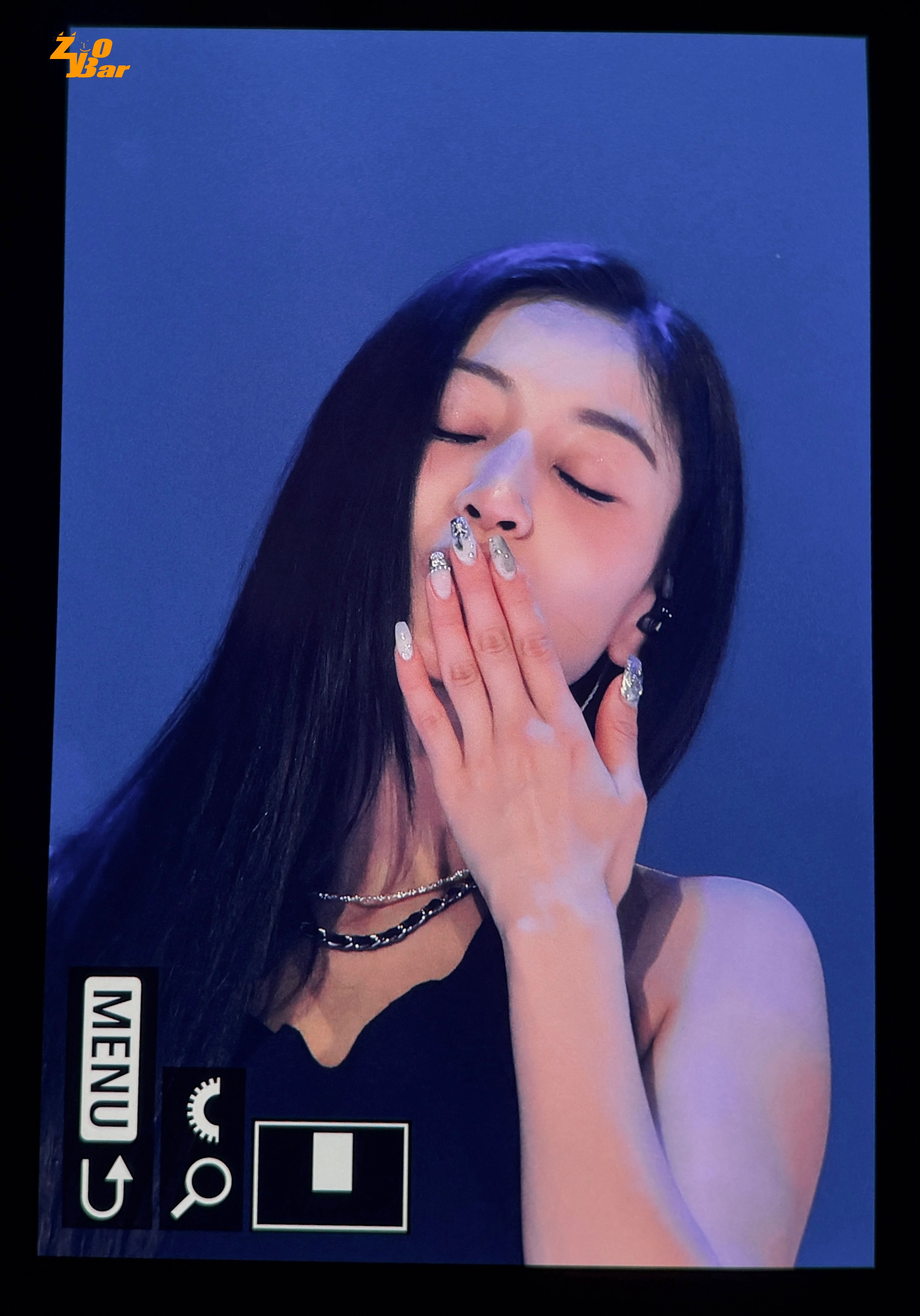 ジヒョ - Search / X