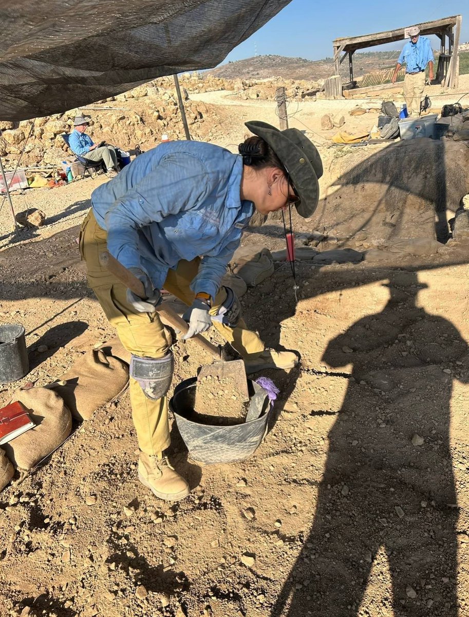 aigkenham's tweet image. Archaeology is fascinating. And over the years, the more archaeologists in Israel discover, the more they find the bible's history of events, places and people is confirmed!
Corey East, an Education Specialist and Speaker with Answers in Genesis @AiG, was just on an archaeology…