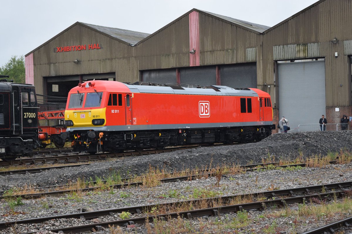 SteelCityDog_'s tweet image. When this was the thing that convinced me to come to the gala...

@DBCargoUK #Class92 92011 is snapped outside the shed at Swanwick Junction. Obviously not working any trains, but still worth the score ✅

#TeamRed