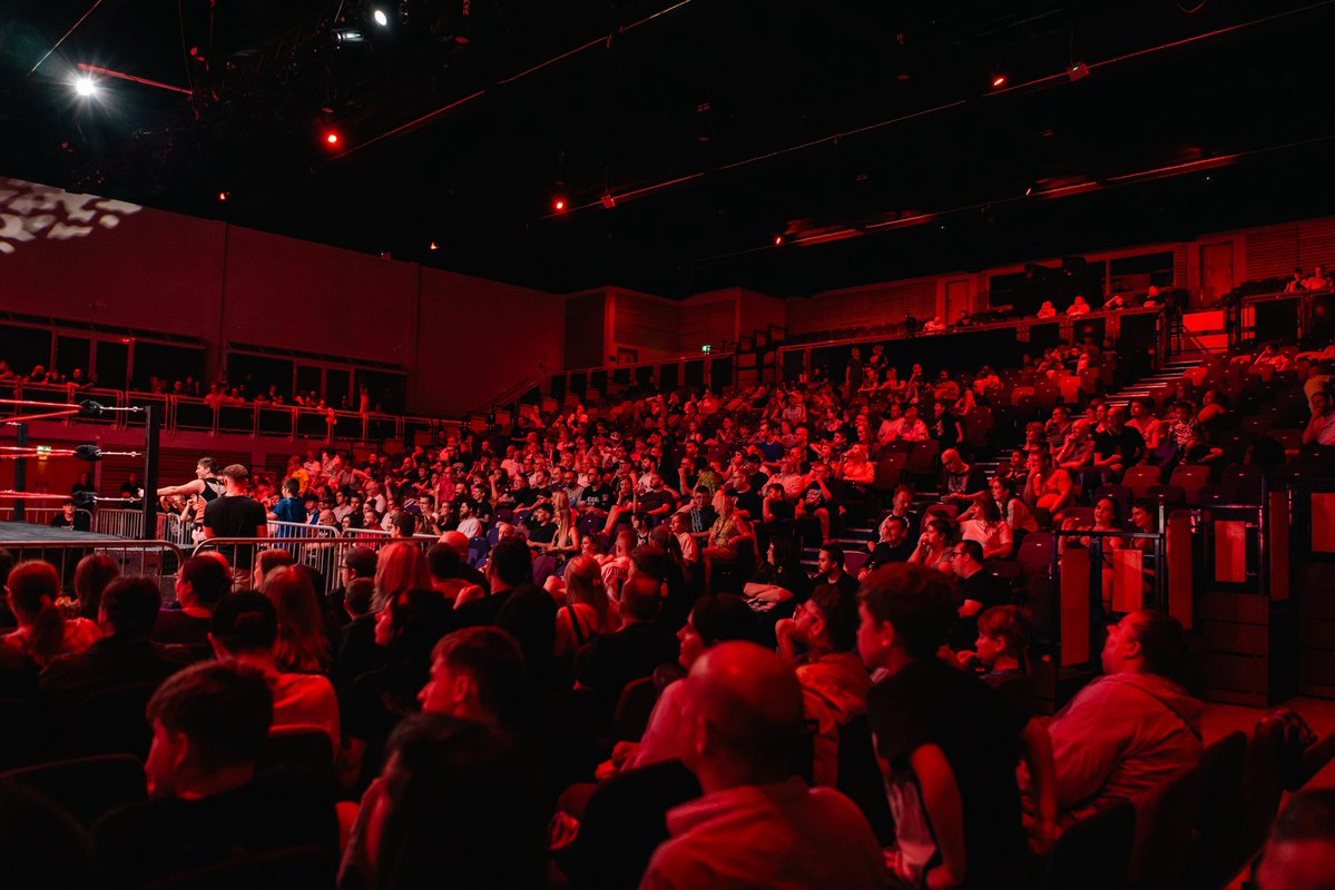 BritWresRev's tweet image. VIVA LA REVOLUTION
Grimsby Auditorium - 19.07.25
Over 650 in attendance
For BWR’s biggest show
If you were there, you felt it.
If you weren’t, join us next time and find out what the hype is all about!
Join the revolution!
📸 @iWilburnArt