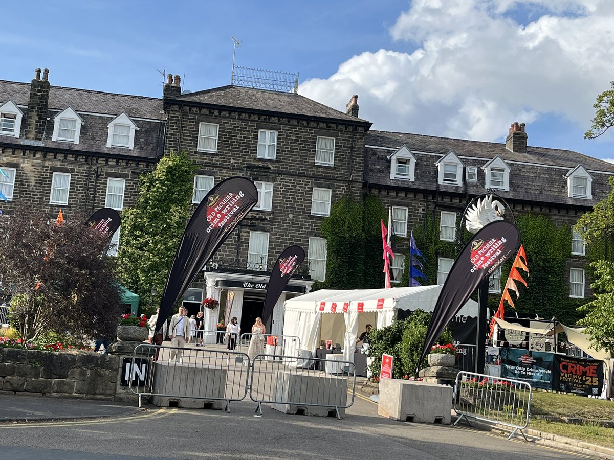 TanaCollins7's tweet image. A fabulous weekend at @TheakstonsCrime