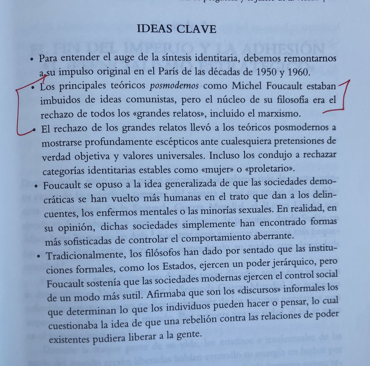 JuanGPonte's tweet image. Califica estúpidamente a Foucault de autor postmoderno, cosa que nunca fue, le atribuye de manera distorsionada el concepto “grandes relatos” de Lyotard, ignora la influencia de Derrida en Spivak…
400 y pico páginas a partir de un muñeco de paja. Tiene “mérito”…