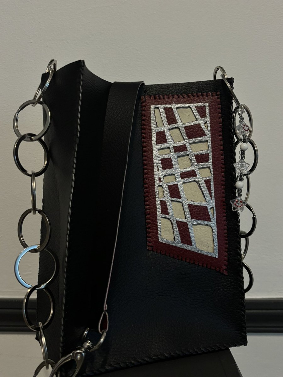 dprhakerue's tweet image. &quot;NO DRUGS&quot; special bag 🏁❤️

Fully handmade ! 
Can’t wait to show it to @DPR_ARTIC and @_DPRCREAM ❤️🏁