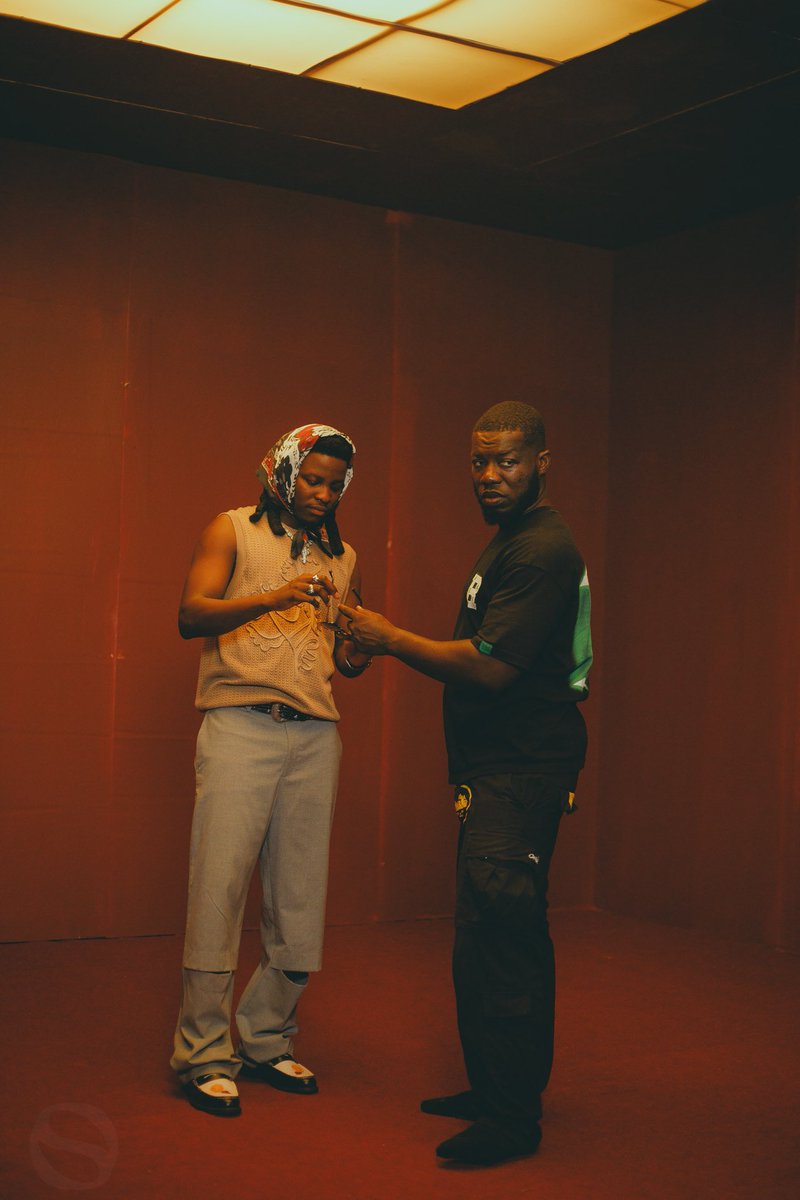 Lasmidofficial's tweet image. FOCUS ON THE EYE, THEY CREATED A NEW ONE 
🎥 @oseiamoah_d 
LAVIDA LOCA 
sarkodie.lnk.to/LavidaLoca