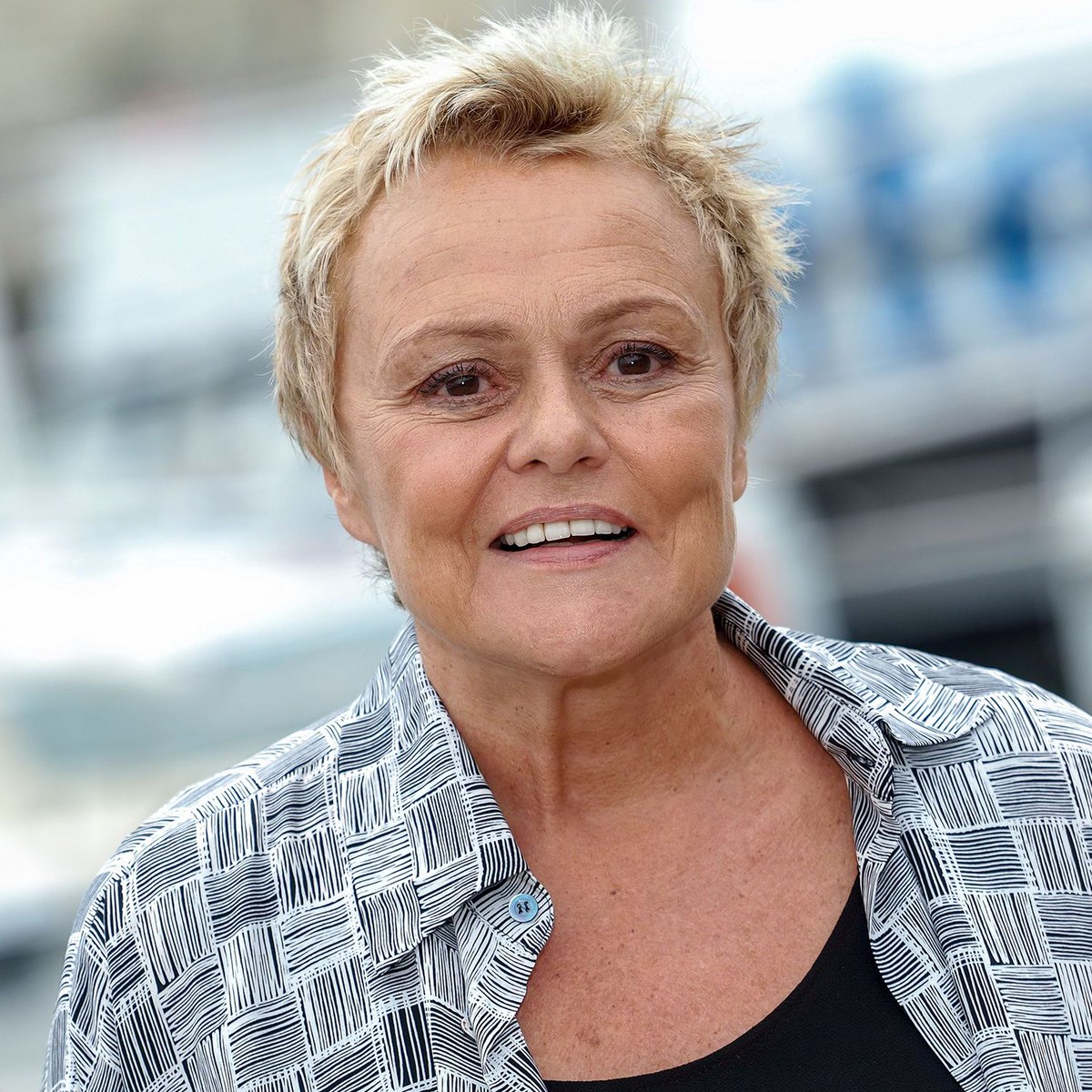 🎂 En ce samedi 2 août, nous souhaitons un joyeux anniversaire à @MurielRobinCOM.