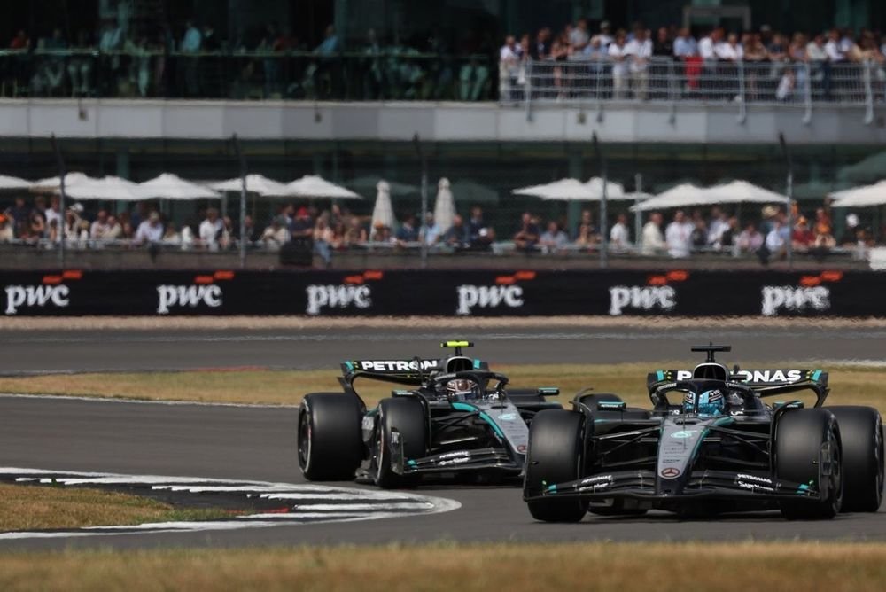 MercedesAMGPCF1's tweet image. 🚨 Current weather forecast for Spa(Meteoblue) :
FP1 ~ 19°🌥️(40 % Chance of rain)
Sprint Quali ~ 20°🌥️(40 % Chance of rain)
Sprint ~ 19°🌥️(35 % Chance of rain)
Quali ~ 18°🌥️(45 % Chance of rain)
Race ~ 19° 🌦️(50% Chance of rain)
ℹ️The weather could change. We hope for dry…