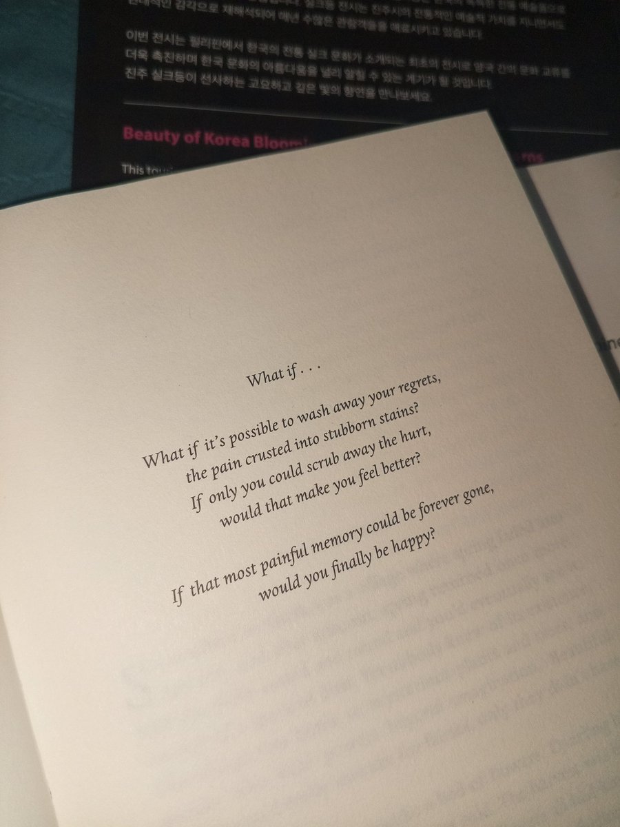 shyenerlan's tweet photo. rainy weather and books https://t.co/UAm3xOofpM