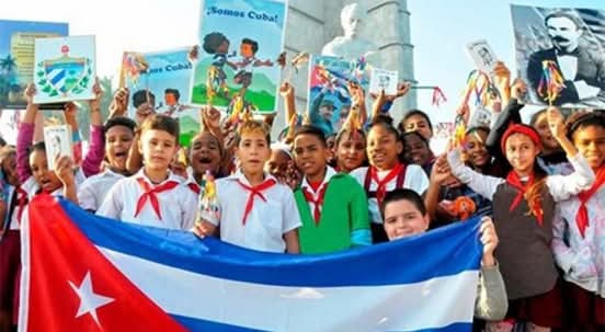 Tercer Domingo de julio día de los niños,muchas felicidades para los niños y las niñas .
"Los niños nacen para ser felices y son la esperanza del mundo "
#JoseMarti
#InfanciaFelíz 
#MinalXCuba