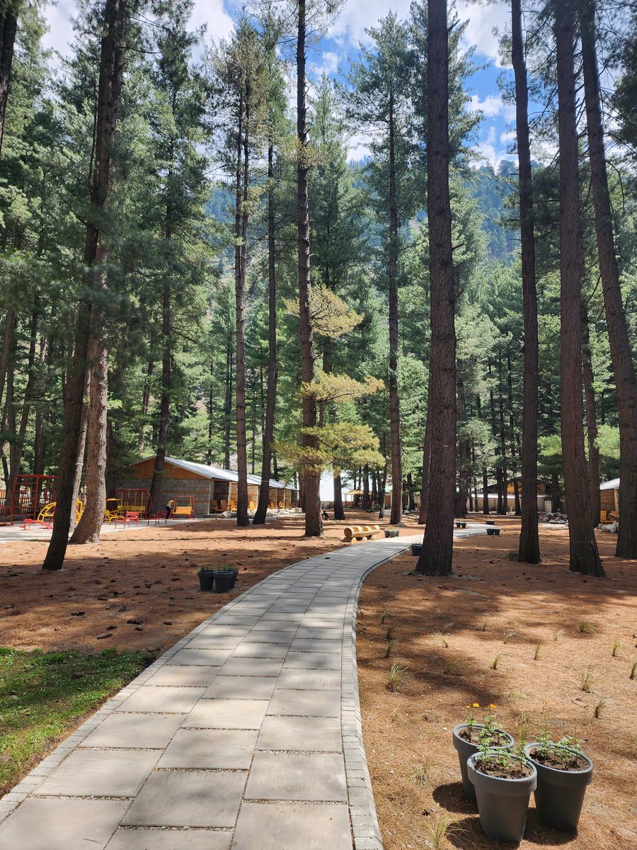 At this bootcamp you'll become a more effective communicator, able to inspire and motivate others, articulate your vision, and build strong relationships.
#EagleNest_AmaanResorts