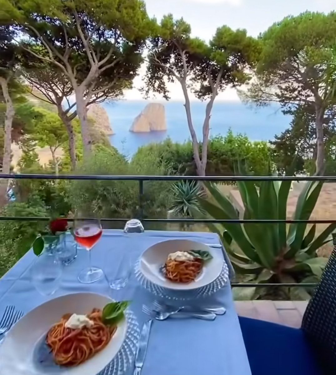 marabutterfly's tweet image. I weekend a #Capri ormai sono un rito ❤