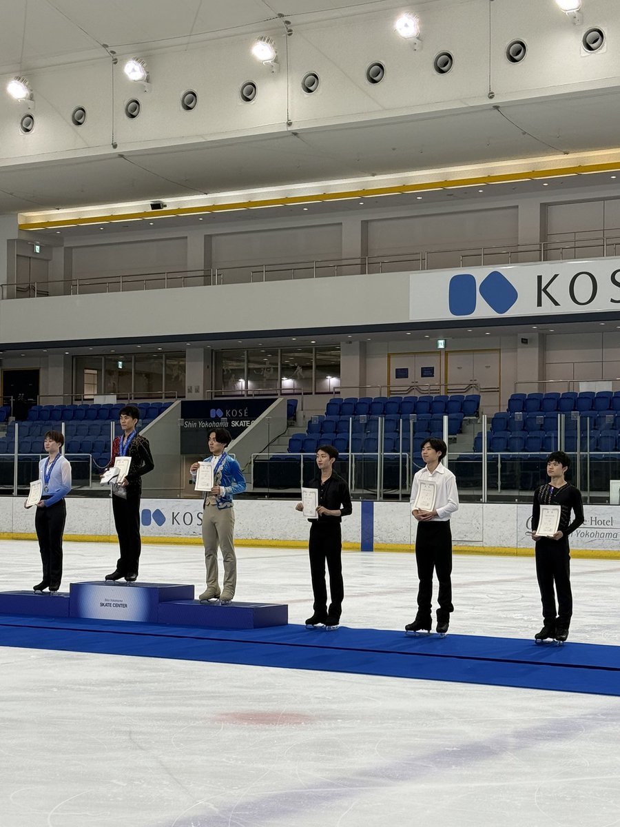 online_on_ice's tweet image. 👑PRINCE ICE CUP2025⛸️Sr.男子
SP❄️
今季初戦に挑んだ #山田琉伸 選手⚔️
"夏の暑さ"を表現しているという☀️
🆕SP🎶四季(振付:岩本英嗣)
🗣️色々な人が滑っているが自分の世界観での四季を作り上げたい❤️🔥
明日FSでは『3Aを決めたい👊』
※衣装は3シーズン前のものを着用👕
#フジスケ #figureskate #FOD
