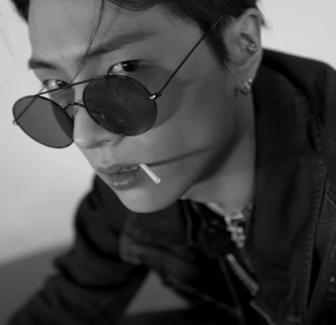 heesojkitty's tweet image. I will never get over this jay