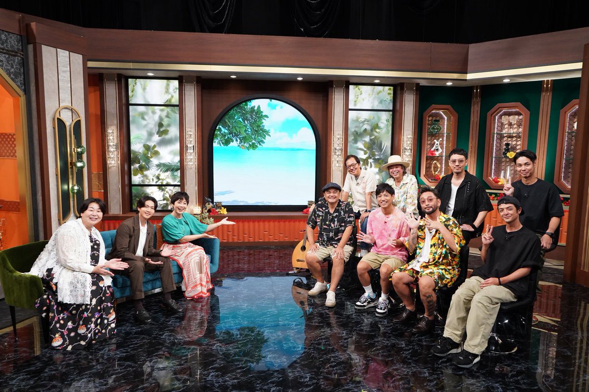 BEGIN_Staff's tweet image. 📺来週7/26(土)22:00〜
#withMUSIC に #BEGIN 初登場🌺︵︵︵︵︵︵︵
#orangerange の皆さんとの
爆笑トークも必見🍊
「三線の花」「なんくる君であれ」も
かっこいいので必見サァ〜👍
@_withmusic #ビギン