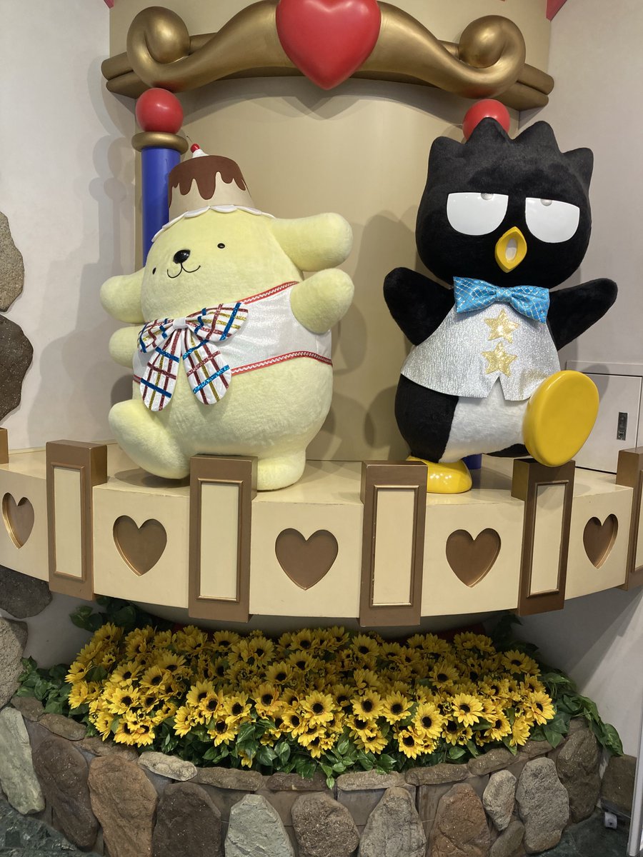 m*♡様 129 Gloomy x Hello Kitty 北海道限定 根付けメ 新品】北海道限定 Gloomy x Hello Kitty ご当地キティ - メルカリ