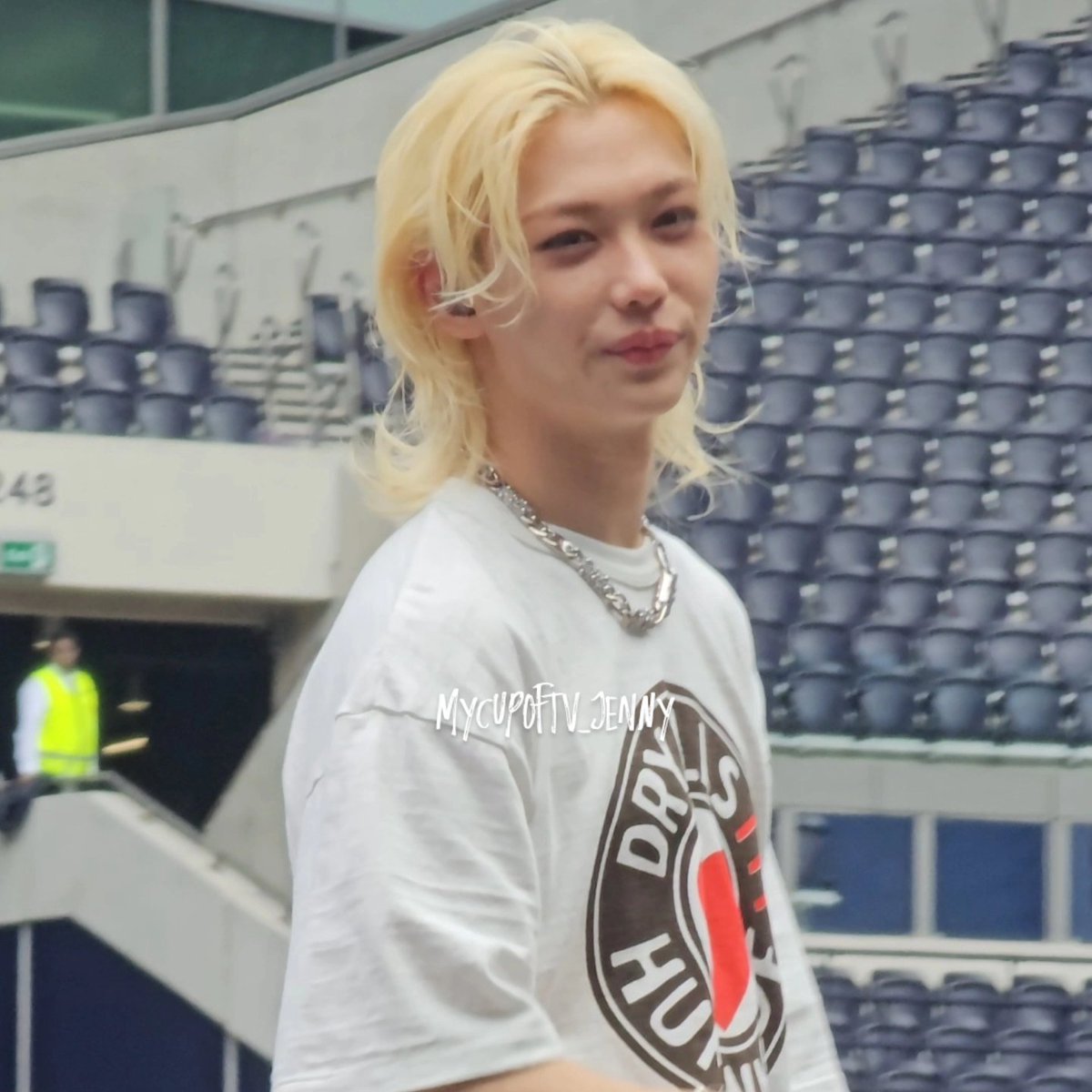 Photos do not do Felix justice! He is beautiful 😍 And his inner beauty shines through too 💯 #StrayKids #straykidslondon #StrayKids_London #FELIX #SKZ #StrayKidsInUK #StrayKids_dominATE #London