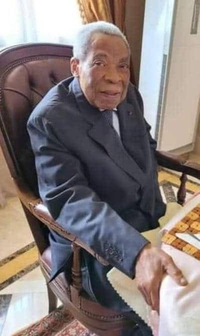 actufitna_'s tweet image. 🇨🇲À TOUT JUSTE 94 ANS, MARCEL NIAT PERD SES FONCTIONS. ❌
Le président du Sénat est jugé trop jeune.