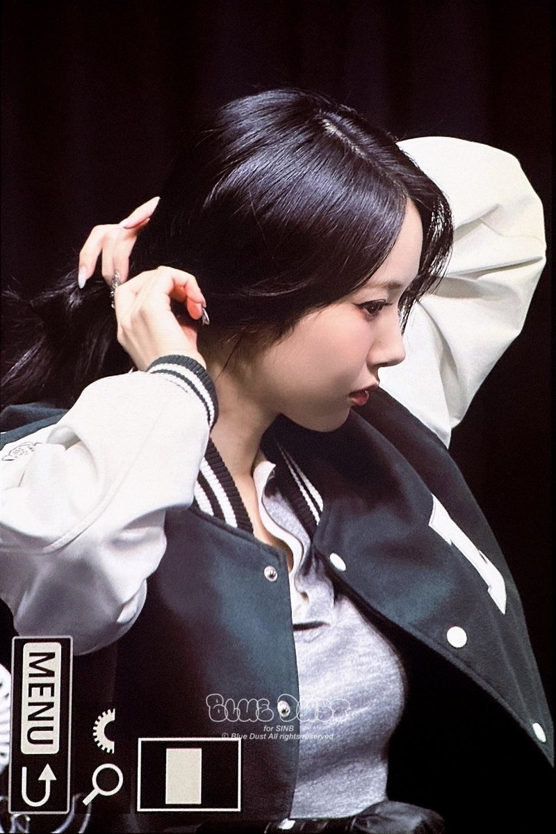 bluedust_sb's tweet image. 250720 ๋ณผ์ด ์ํํธ ใ
ใ
#๋น๋น์ง #์ ๋น #VIVIZ #SINB
