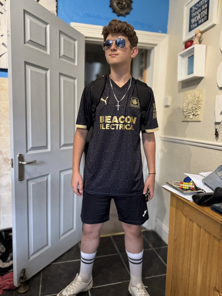 brad_pearce's tweet image. Welcome to #TheLandOfTheGiants!  How did that happen? 😂 #LuckyDads ❤️