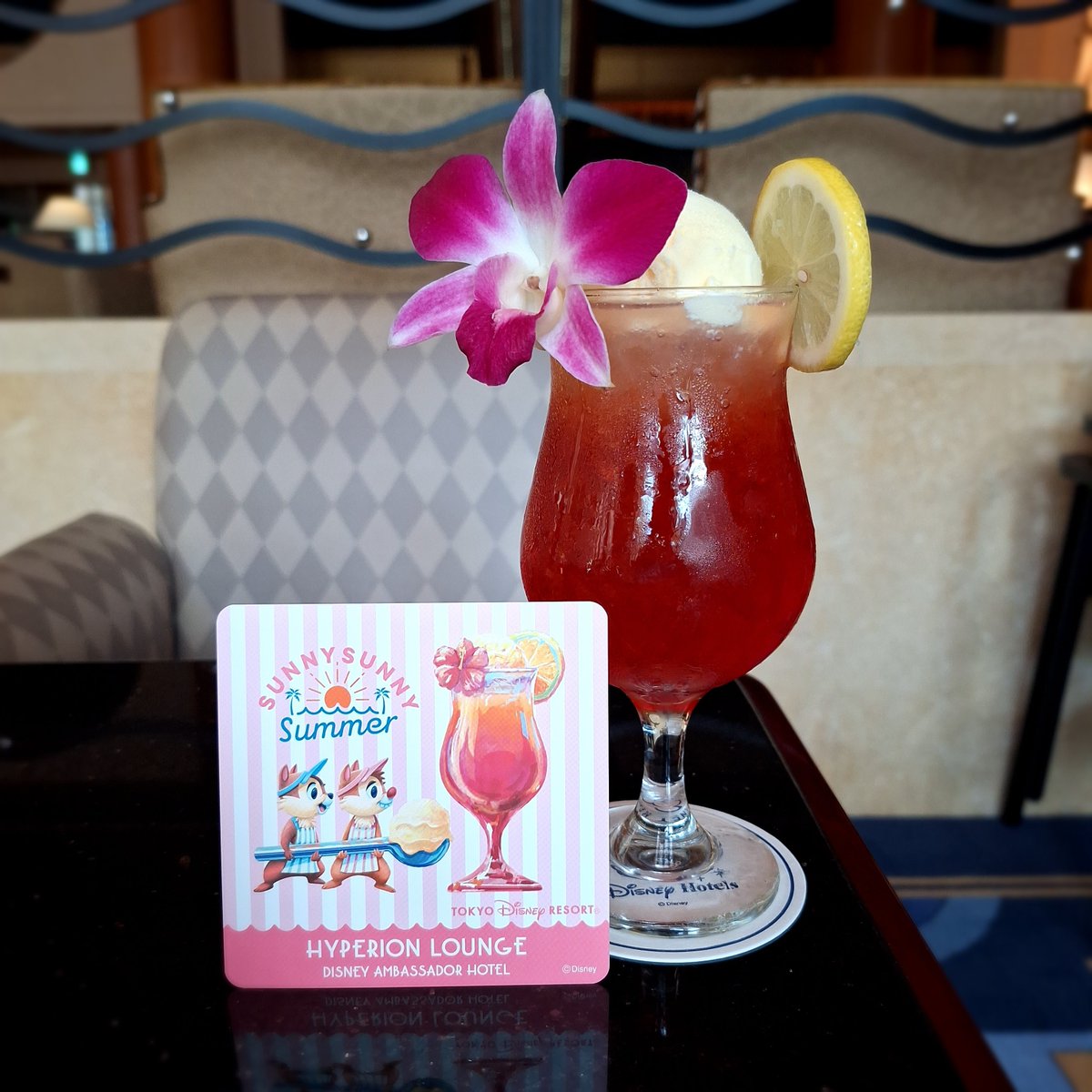 "Sunny Sunny Summer"ケーキセットとスペドリ🍰🍹
栗鼠きゃわ