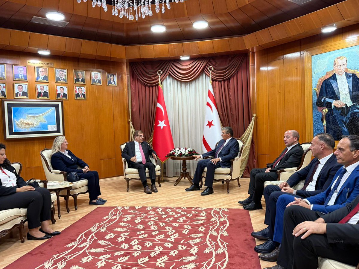 Türk Dünyası ve Uluslararası İlişkiler Başkanımız Sayın Sedat Yalçın ile MYK Üyemiz Sayın Mehtap Nazan Göktaş, Kıbrıs Barış Harekâtı’nın yıl dönümünde, resmî kutlama programları kapsamında, KKTC Başbakanı Sayın Ünal Üstel’i ziyaret etti.