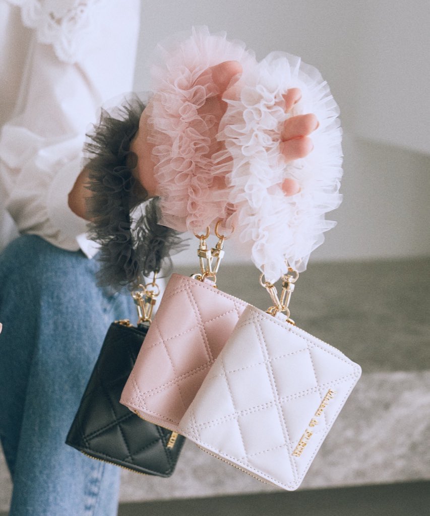 激レア　ハンティングワールド　財布　ウォレット　フルーツ　ココナッツ　シリアル有 激レア ハンティングワールド 財布 ウォレット フルーツ