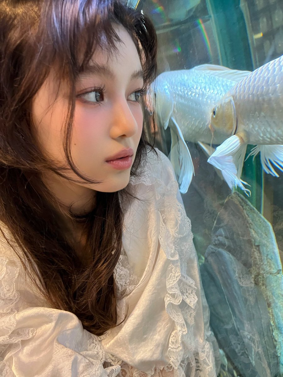 hourly_daniell's tweet image. ethereal 🫧