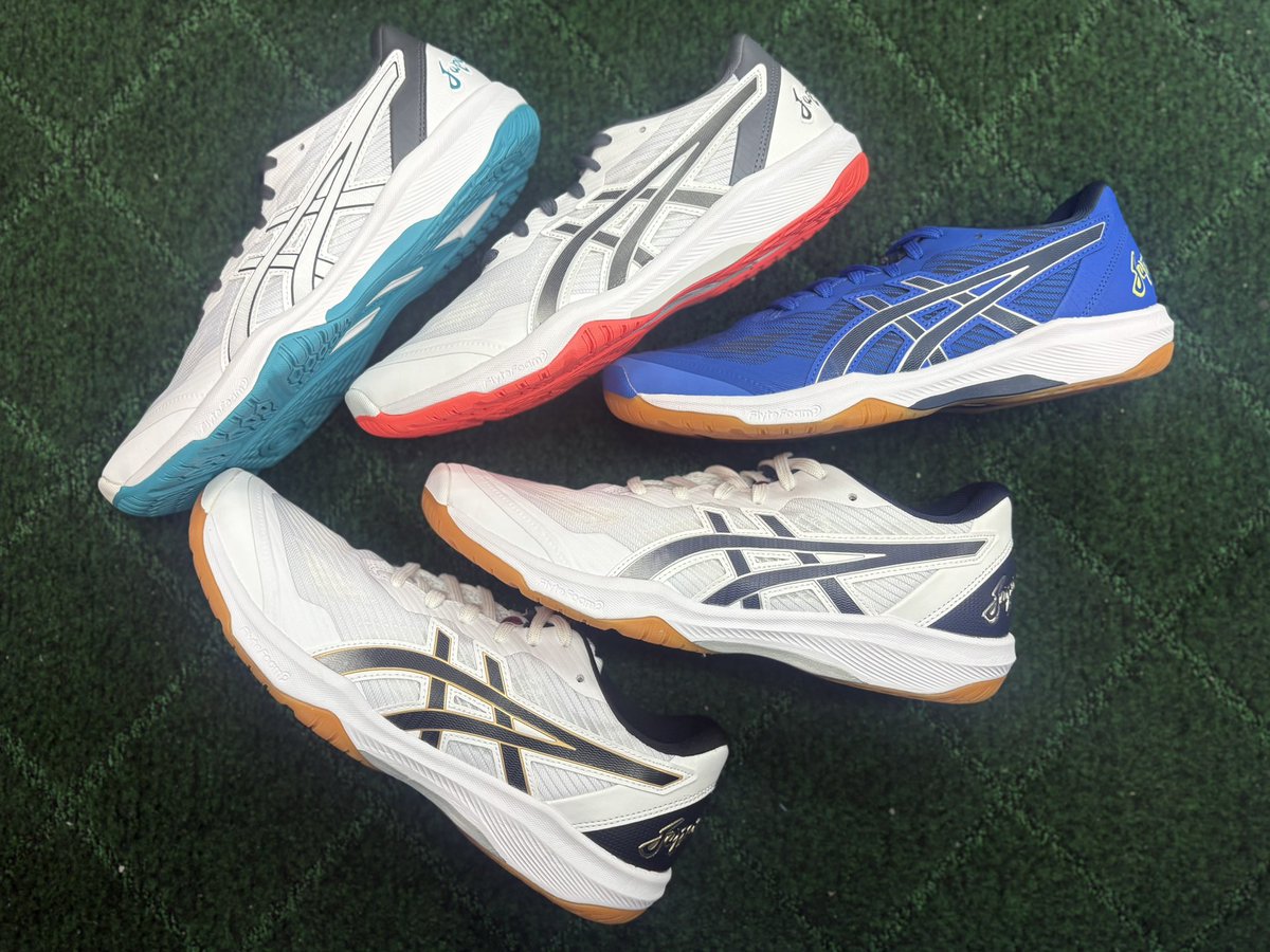 t_machida_vb's tweet image. 気付かぬうちに劣化しているかも……
夏に向けて、シューズを見直すチャンスです✨
#小川智大 選手も着用の【#ローテジャパンライトFF3】をご紹介します✊🏻🔥
✔とにかく軽い!!
✔横ブレしにくく、動き出しがスムーズ
✔リベロ・セッターにおすすめ!
カラーが豊富なのも魅力の1つです🤍
#町田