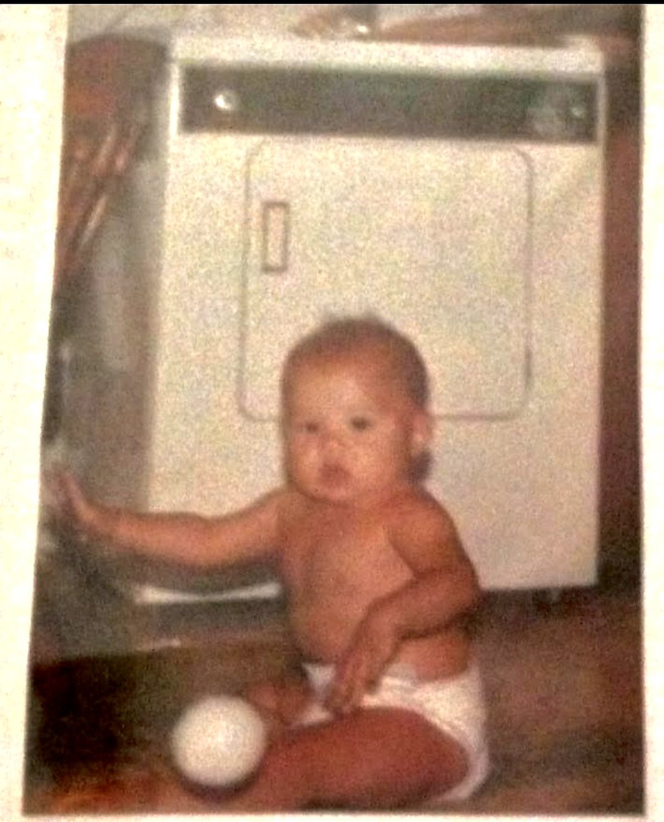 CosmicConnect10's tweet image. Happy Birthday Anthony Joseph. Keep throwing it out there.💫 It all returns 10 fold!
Look at what you've done. Your family brings so much love and joy into this life. What a beautiful life it is.🕊❤🕊