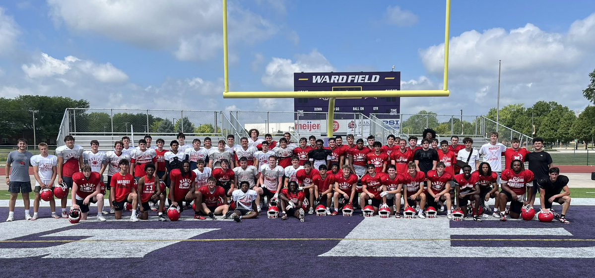 RedHawkFB's tweet image. 𝐓𝐞𝐚𝐦 𝐂𝐚𝐦𝐩 ✅
This week we competed, we grew, and we had a blast doing it!
#FAMILY // #HonorGloryFame // #115th