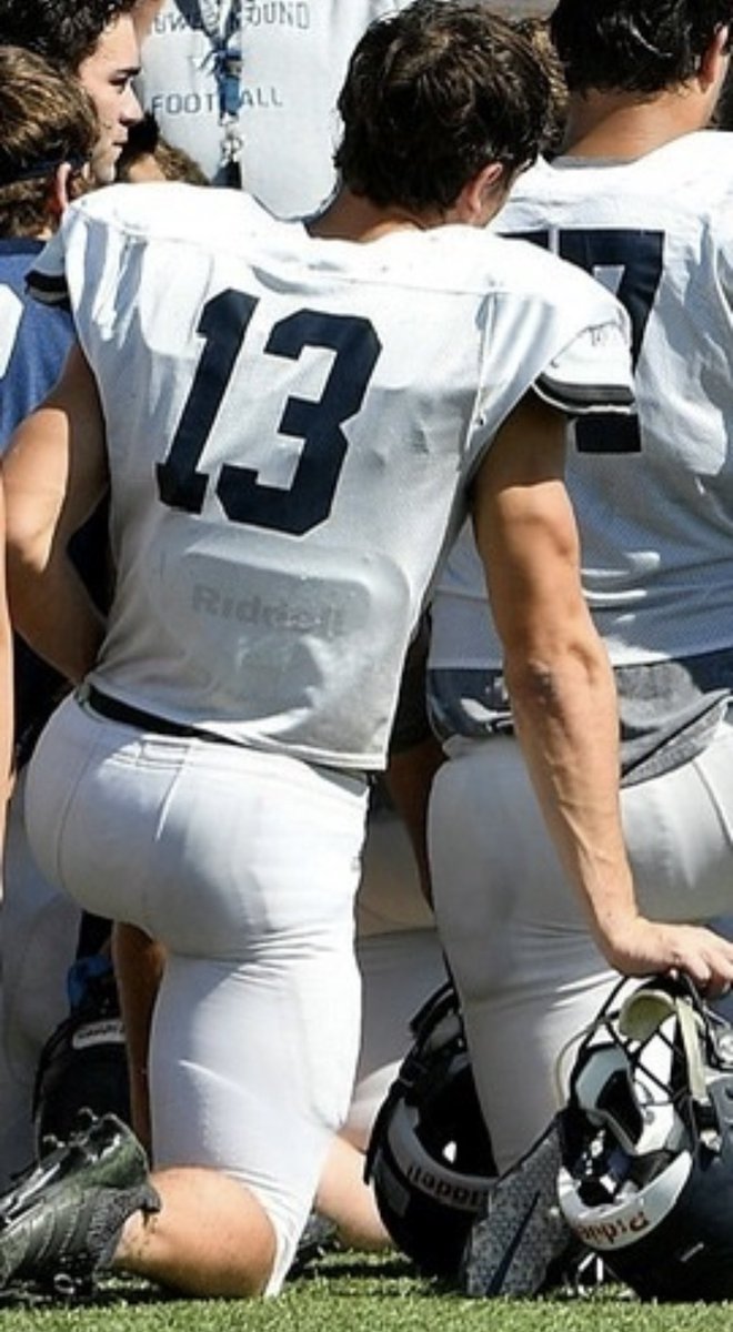 sportsgearfet's tweet photo. #footballjock #footballgear #niceass #tightass #footballpants #lycragear https://t.co/9XL1RUlCpg