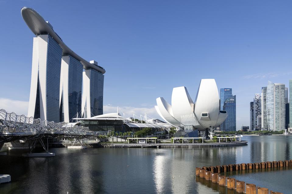 Forbes's tweet image. UOL Sells 54% Of Upscale Singapore Housing Project Despite New Property Curbs
go.forbes.com/c/kt48