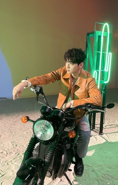 aidenhalf's tweet image. Haduh anak ini kesenangan belanjanya nurun dari papanya. Kesenangan motornya dari daddy nya 😮‍💨

Penyihir kok suka otomotif. Mudah mudahan ga kenal mobil dulu