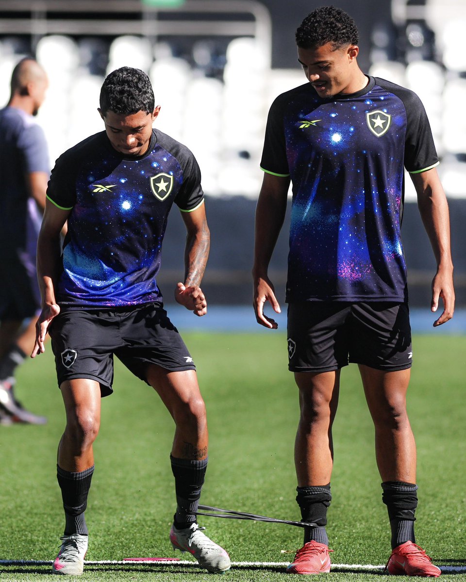 base_botafogo's tweet image. Aquecimento finalizado! 💪🔥
📺 Assista ao vivo com imagens na Botafogo TV: youtube.com/live/_9IkuX0p0…
📸 Arthur Barreto / BFR