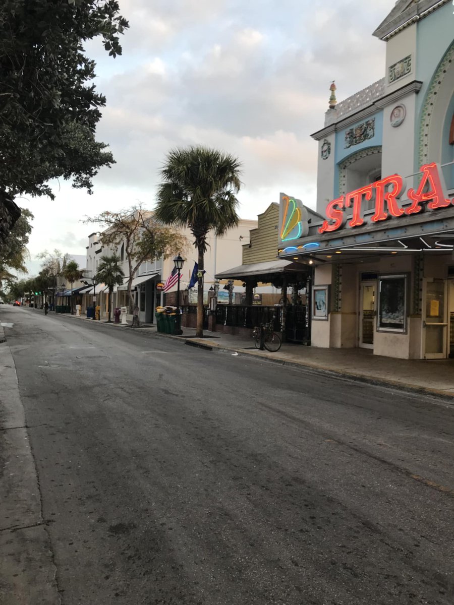 PartyInKeyWest's tweet image. Early Sunday mornings are such a vibe. #keywest #sundayfunday #goodmorning

More: PartyinKeyWest.com/wp/
Follow us: @PartyInKeyWest
Hashtag us: #PartyInKeyWest
