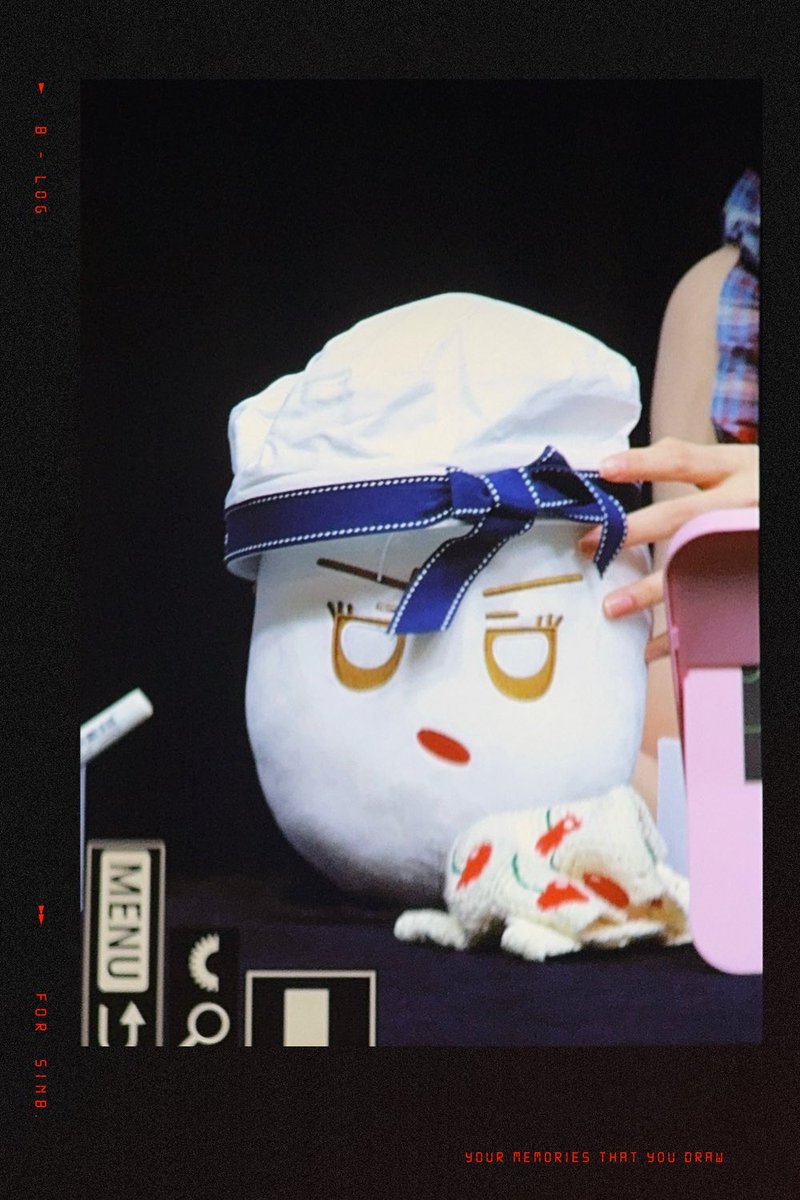 B_log0603's tweet image. 250720 😶

#비비지 #신비 #VIVIZ #SINB #황쌀알