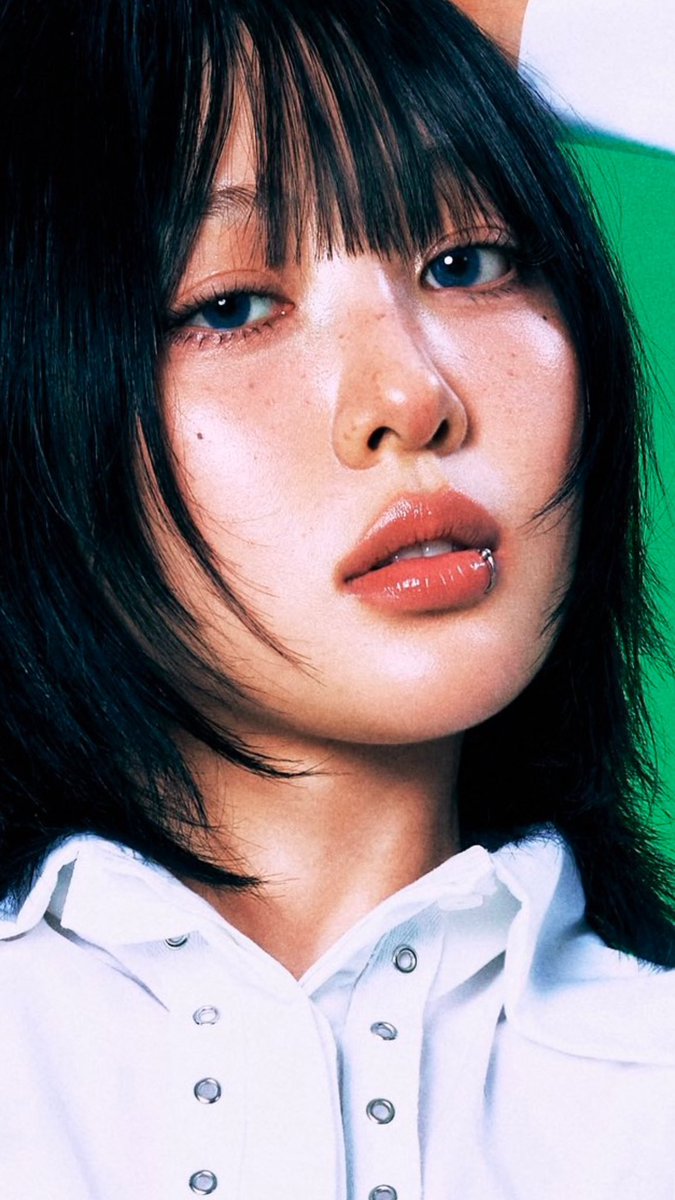 yvesnights's tweet image. she’s literally flawless