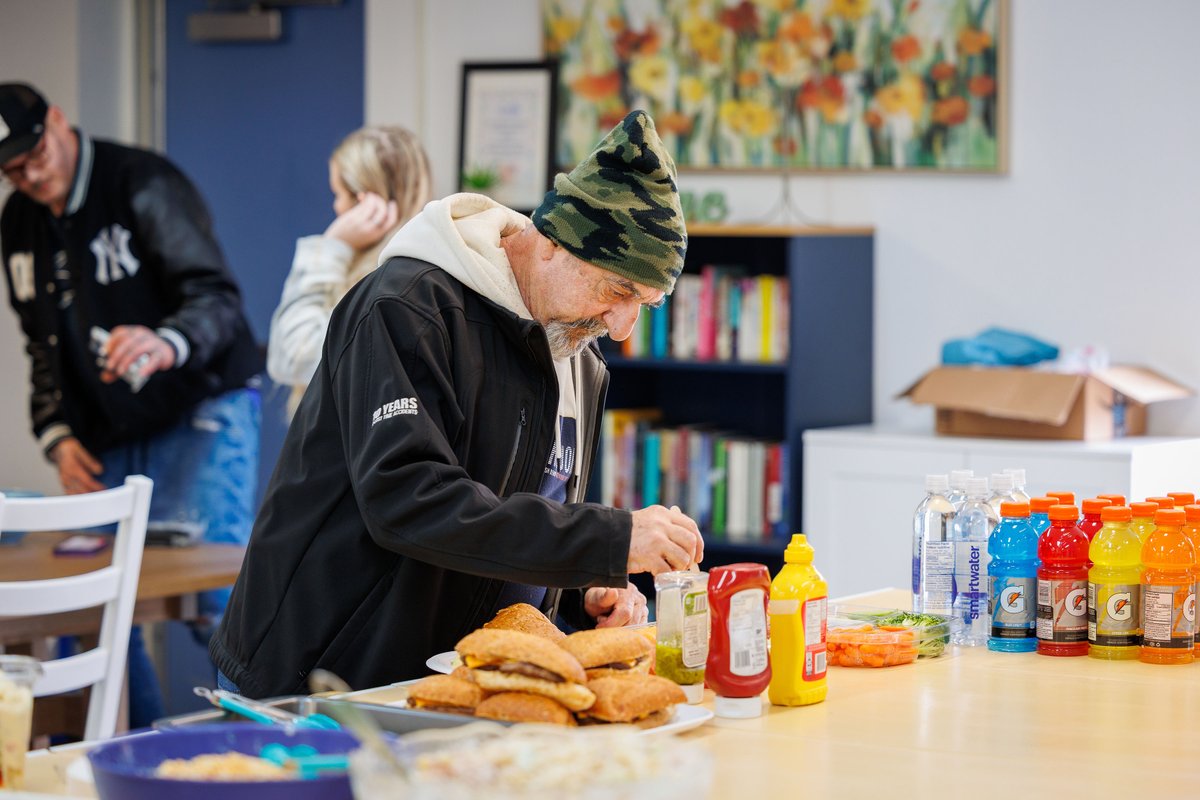What does community look like at SHOW?

🍔 Nutritious summer meals  &amp; food security programs
 🌽 BBQs in the courtyard.
 👥 Conversations that build connection &amp; trust

Help us bring people together through food, friendship, and support this season.

👉canadahelps.org/en/dn/13313